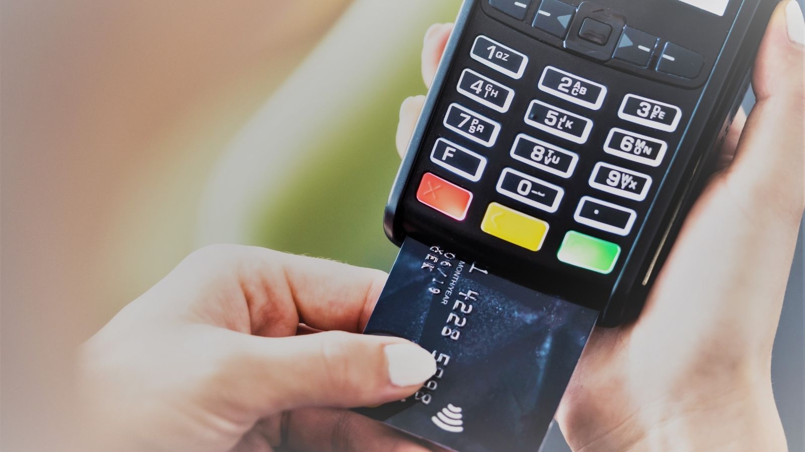 This European Nation Is The World’s First Cashless Country